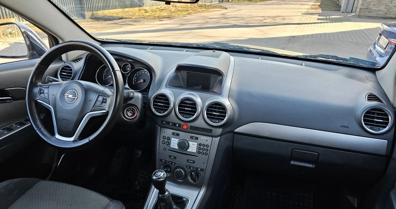 Opel Antara cena 21900 przebieg: 220000, rok produkcji 2007 z Urzędów małe 562